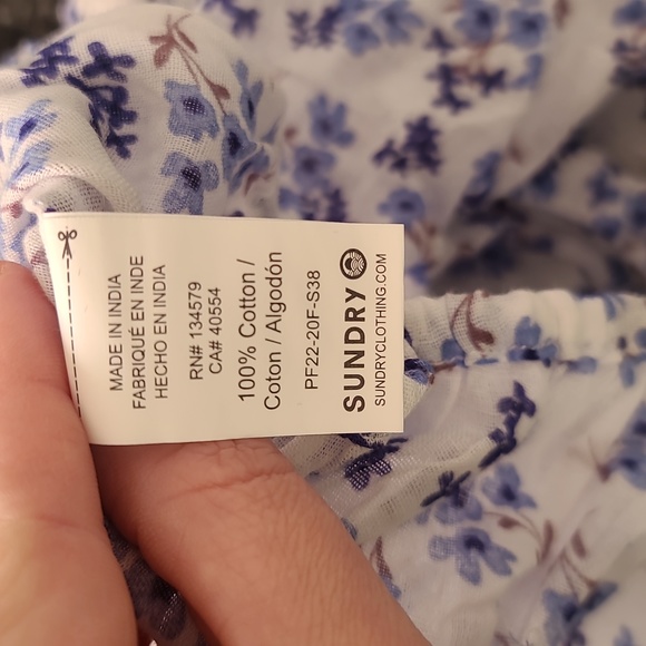 - Sundry - Picture 9 of 10